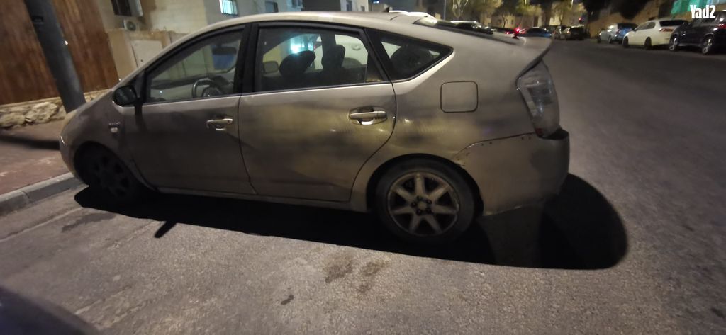 מודעת רכב טויוטה פריוס