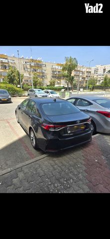 מודעת רכב טויוטה קורולה