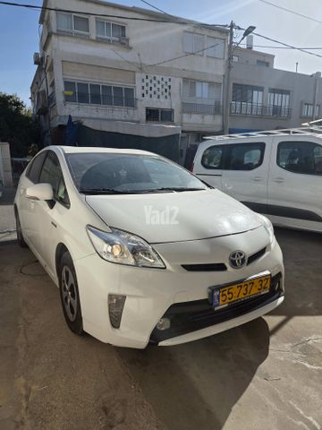 מודעת רכב טויוטה פריוס