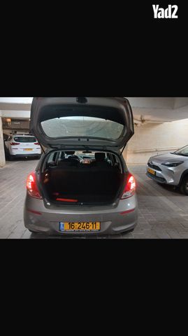 מודעת רכב יונדאי i20
