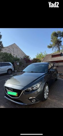 מודעת רכב מאזדה 3