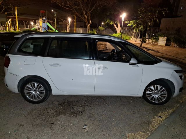 מודעת רכב סיטרואן C4 פיקאסו