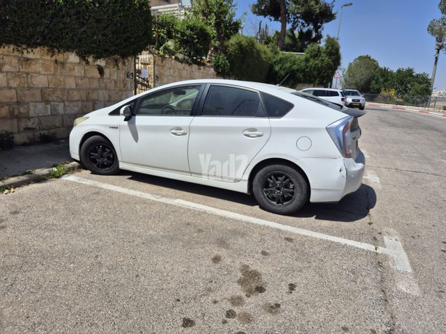 מודעת רכב טויוטה פריוס