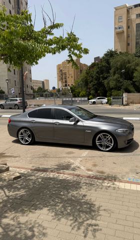 מודעת רכב ב מ וו סדרה 5