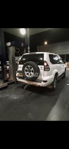 מודעת רכב טויוטה לנד קרוזר
