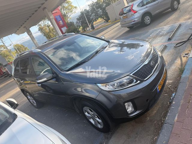 מודעת רכב קיה סורנטו