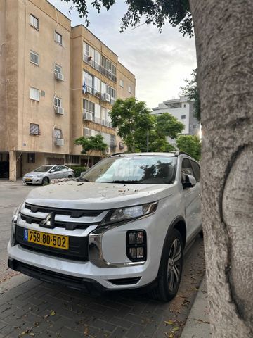 מודעת רכב מיצובישי ASX