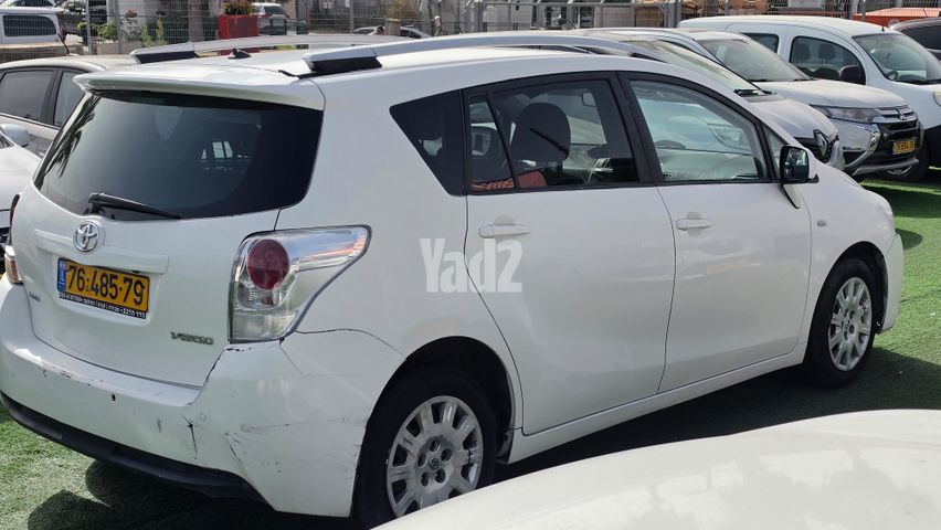 מודעת רכב טויוטה RAV4
