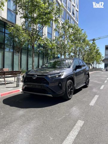 מודעת רכב טויוטה RAV4