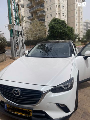 מודעת רכב מאזדה CX-3
