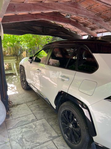 מודעת רכב טויוטה RAV4