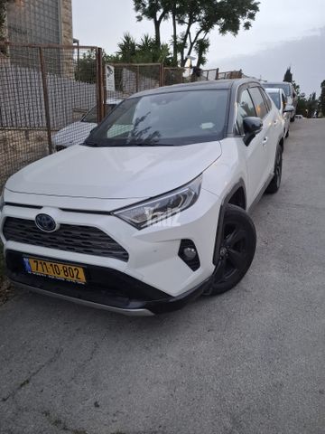 מודעת רכב טויוטה RAV4