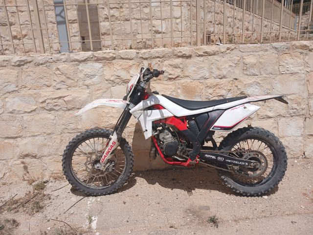 מודעת רכב גאס-גאס EC125