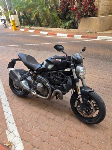 מודעת רכב דוקאטי מונסטר 821