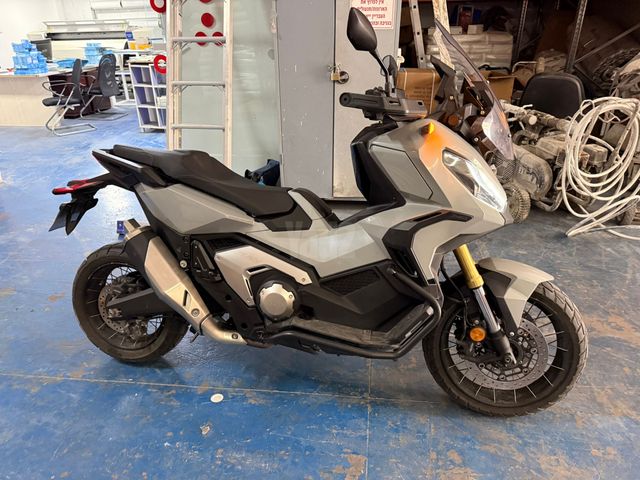 מודעת רכב הונדה X-ADV750
