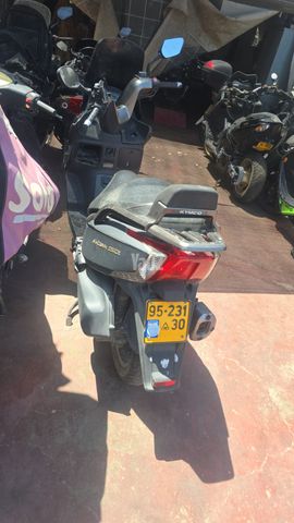 מודעת רכב קימקו G-דינק 250