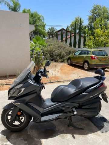 מודעת רכב קימקו דאון-טאון 250ABS