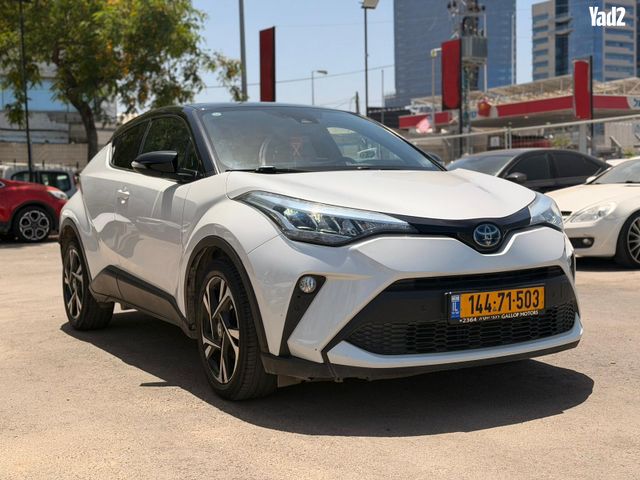 מודעת רכב טויוטה C-HR
