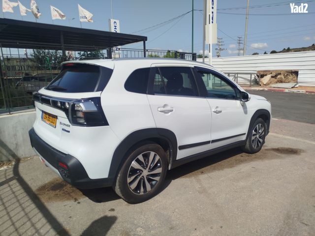 מודעת רכב סוזוקי S-Cross 3