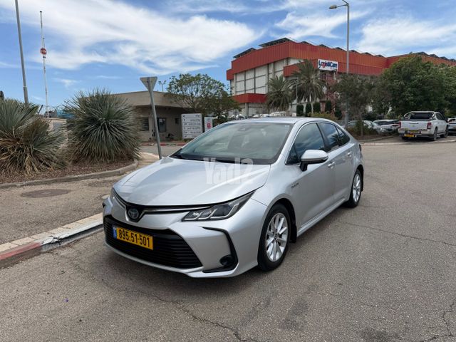 מודעת רכב טויוטה קורולה