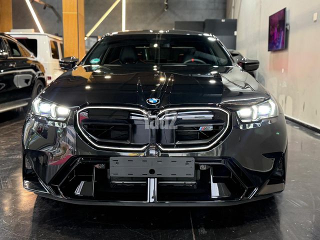 מודעת רכב ב מ וו M5 2