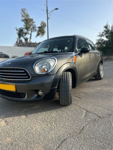מודעת רכב מיני קאנטרימן