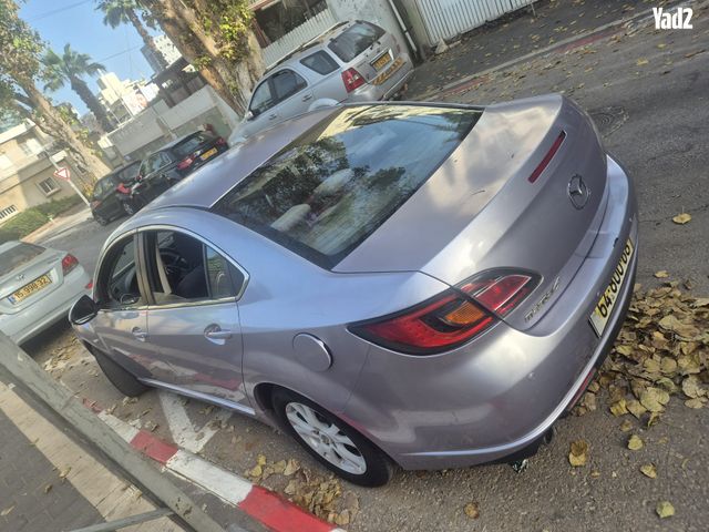 מודעת רכב מאזדה 6