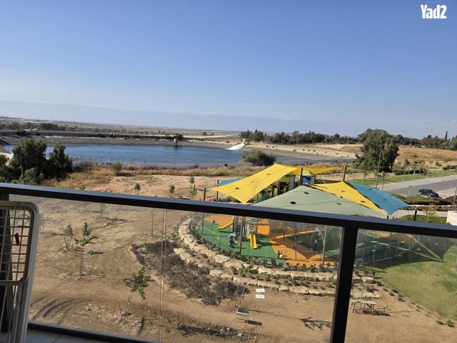אריאל שרון 48