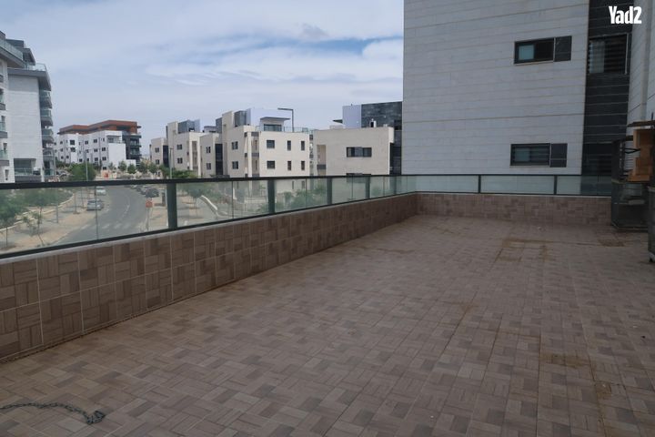 לוי אשכול 2