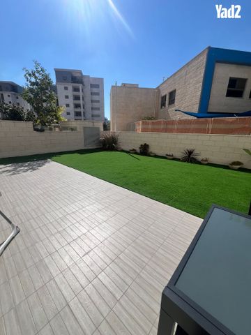 דבורה עומר 7