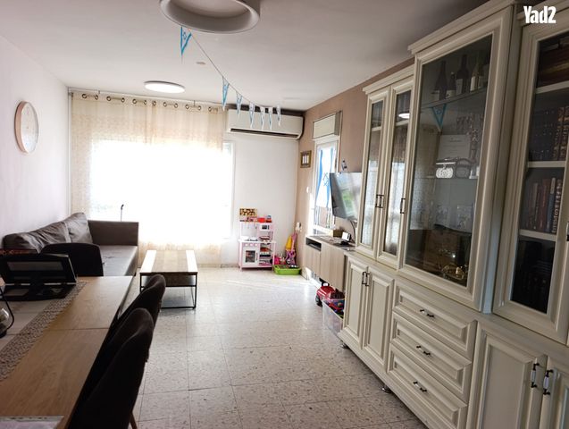 דרך מנחם בגין 14