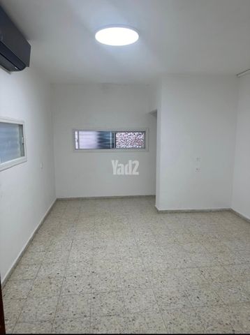 שביל אילנות 8