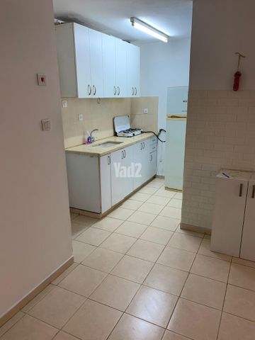 בושם 40