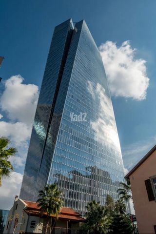 דרך מנחם בגין 121