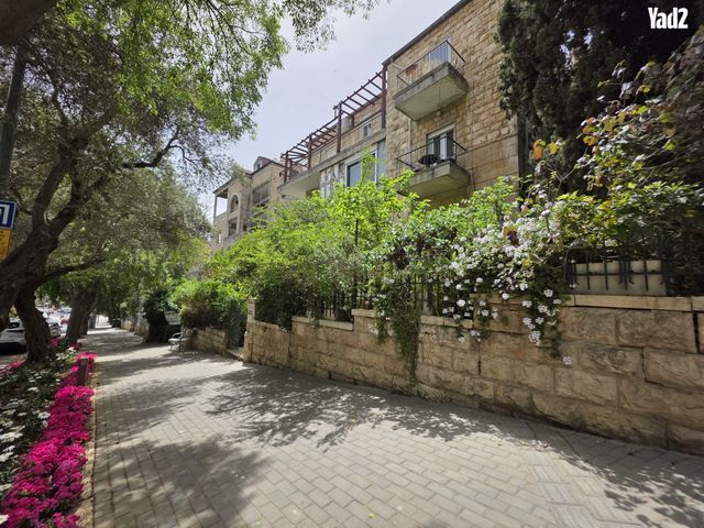 דירת גן, טלביה, קוממיות, ירושלים