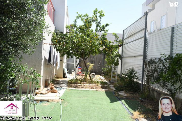 רובע ט'
