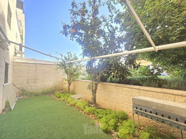 דירת גן למכירה בירושלים (תיווך) — 2