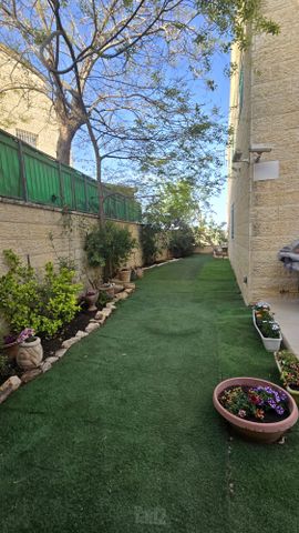 בית פרטי/ קוטג' למכירה בירושלים (תיווך) — 2