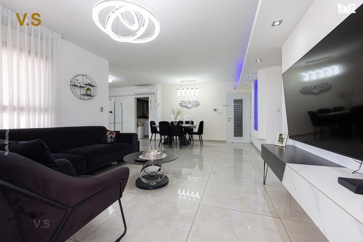 אליאס כרמל 4