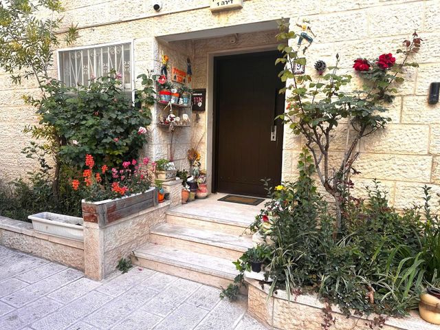דירת גן למכירה בירושלים (תיווך) — 2