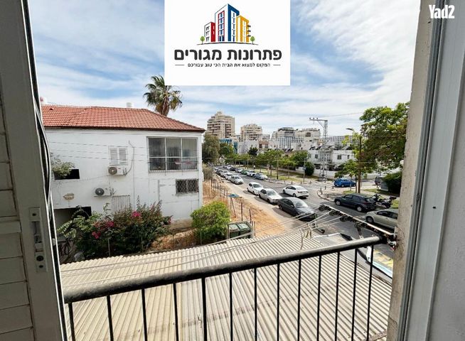 שדרות חכמי לובלין 10