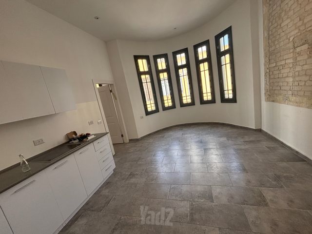 דירה להשכרה בתל אביב יפו (תיווך) — 3