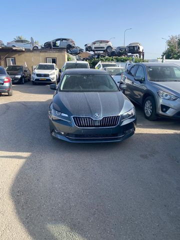 מודעת רכב סקודה סופרב