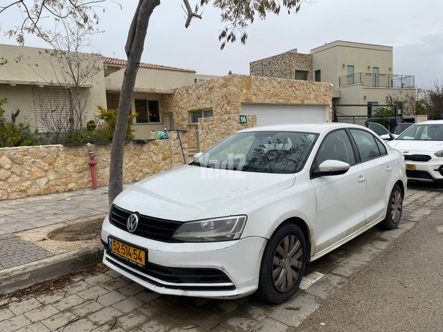 מודעת רכב פולקסווגן ג'טה
