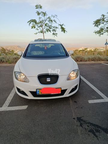 מודעת רכב סיאט לאון