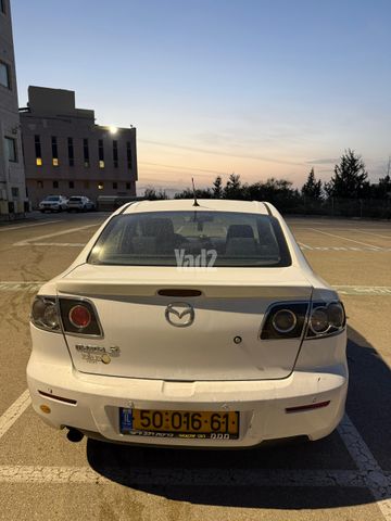 מודעת רכב מאזדה 3