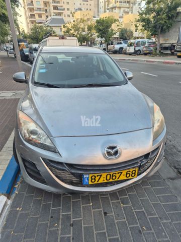 מודעת רכב מאזדה 3