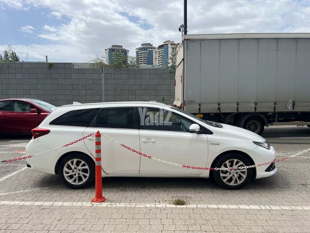 מודעת רכב טויוטה אוריס