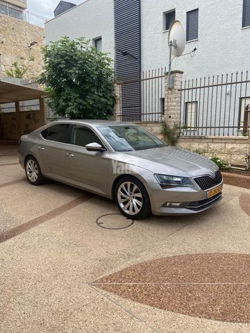 מודעת רכב סקודה סופרב
