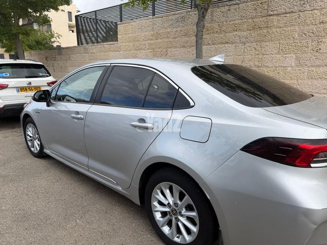 מודעת רכב טויוטה קורולה